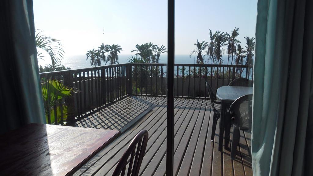 Khaya La Manzi Guest Lodge Hibberdene Ruang foto
