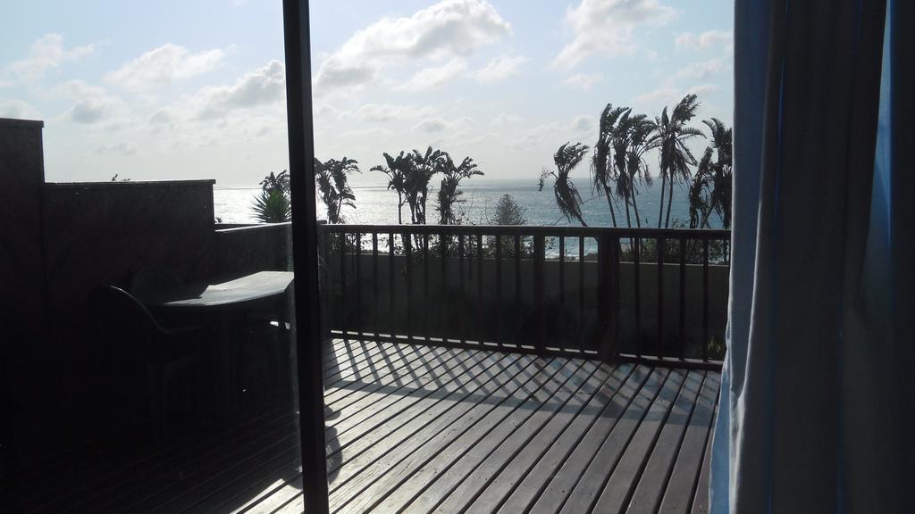 Khaya La Manzi Guest Lodge Hibberdene Ruang foto