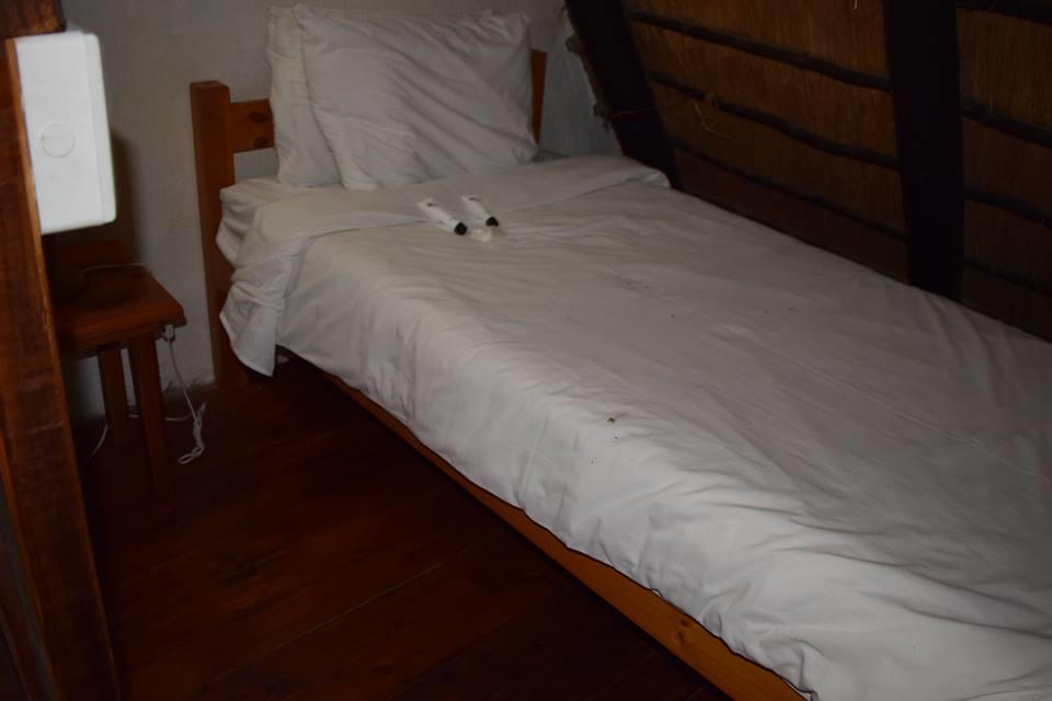 Khaya La Manzi Guest Lodge Hibberdene Bagian luar foto