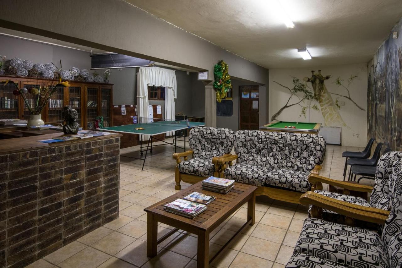 Khaya La Manzi Guest Lodge Hibberdene Bagian luar foto